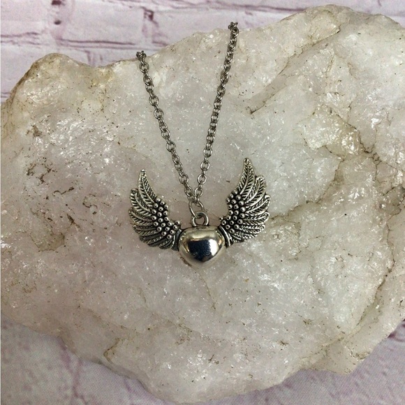 Angel Wings and Heart Silver Tone Necklace - NWT - Picture 2 of 3